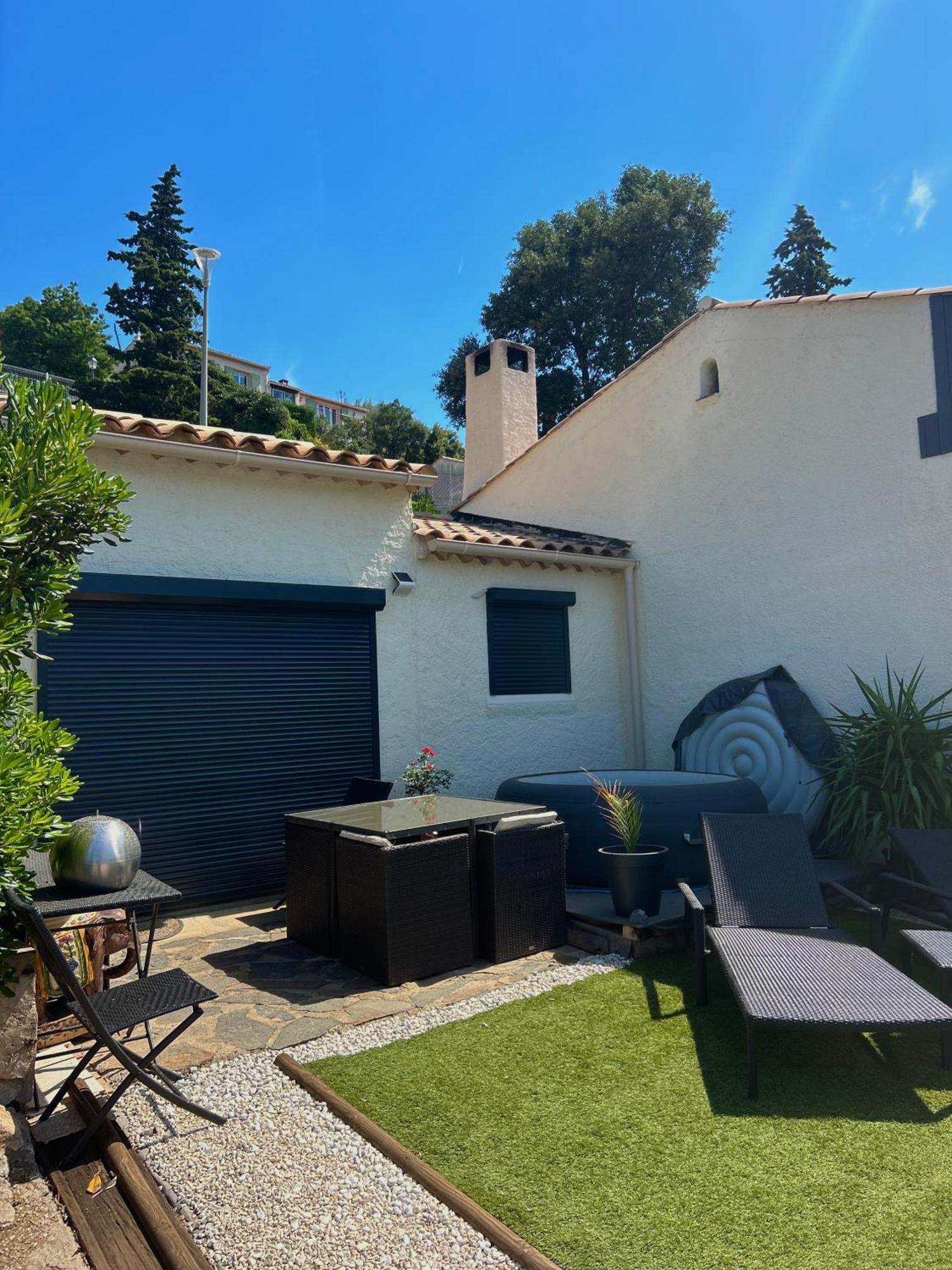 Belle Chambre Privee Avec Le Jardin Privatif Et Le Jacuzzi Cavalaire-sur-Mer Eksteriør billede