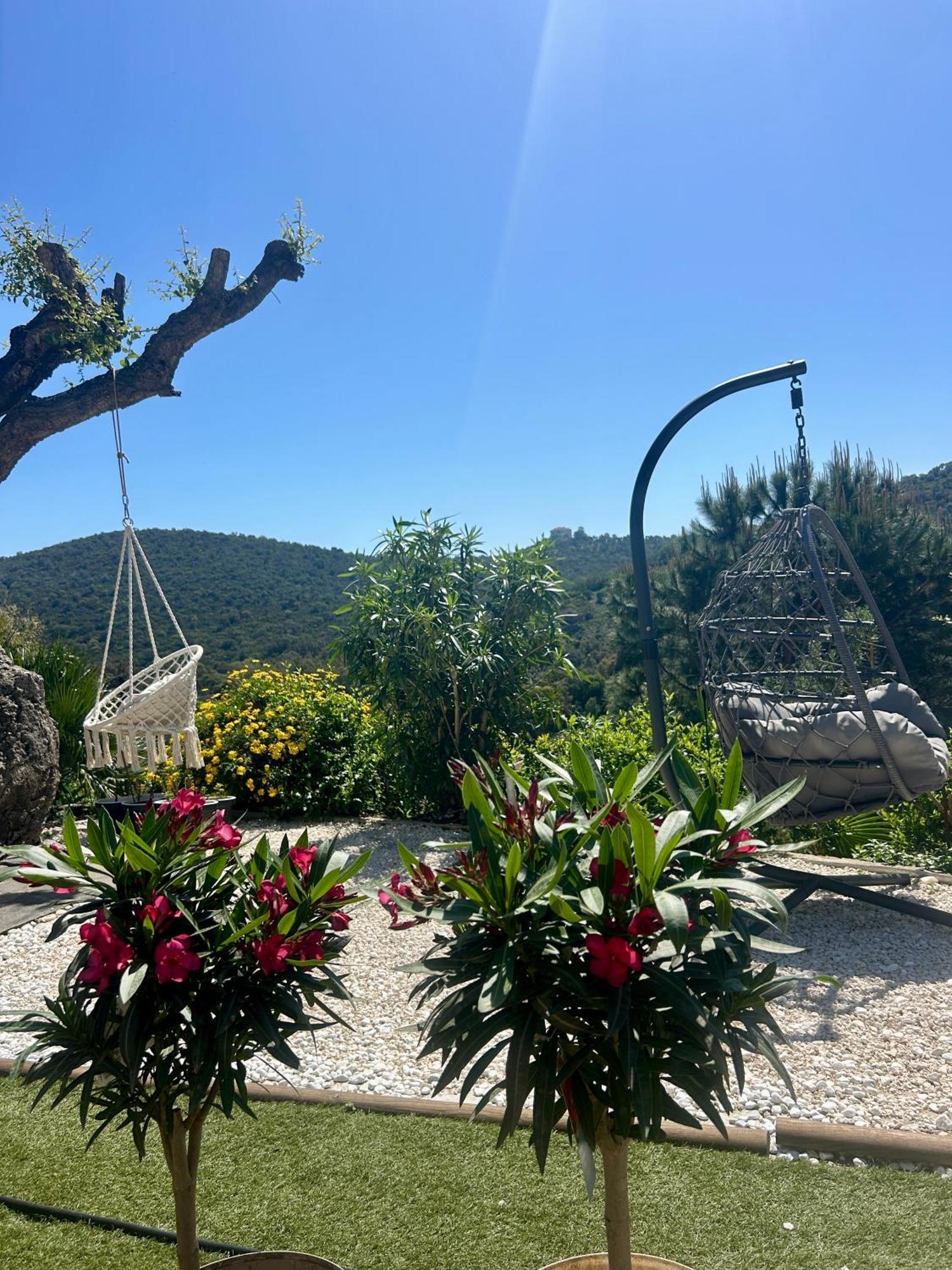Belle Chambre Privee Avec Le Jardin Privatif Et Le Jacuzzi Cavalaire-sur-Mer Eksteriør billede